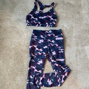 Fabletcis Leggings & Bra set